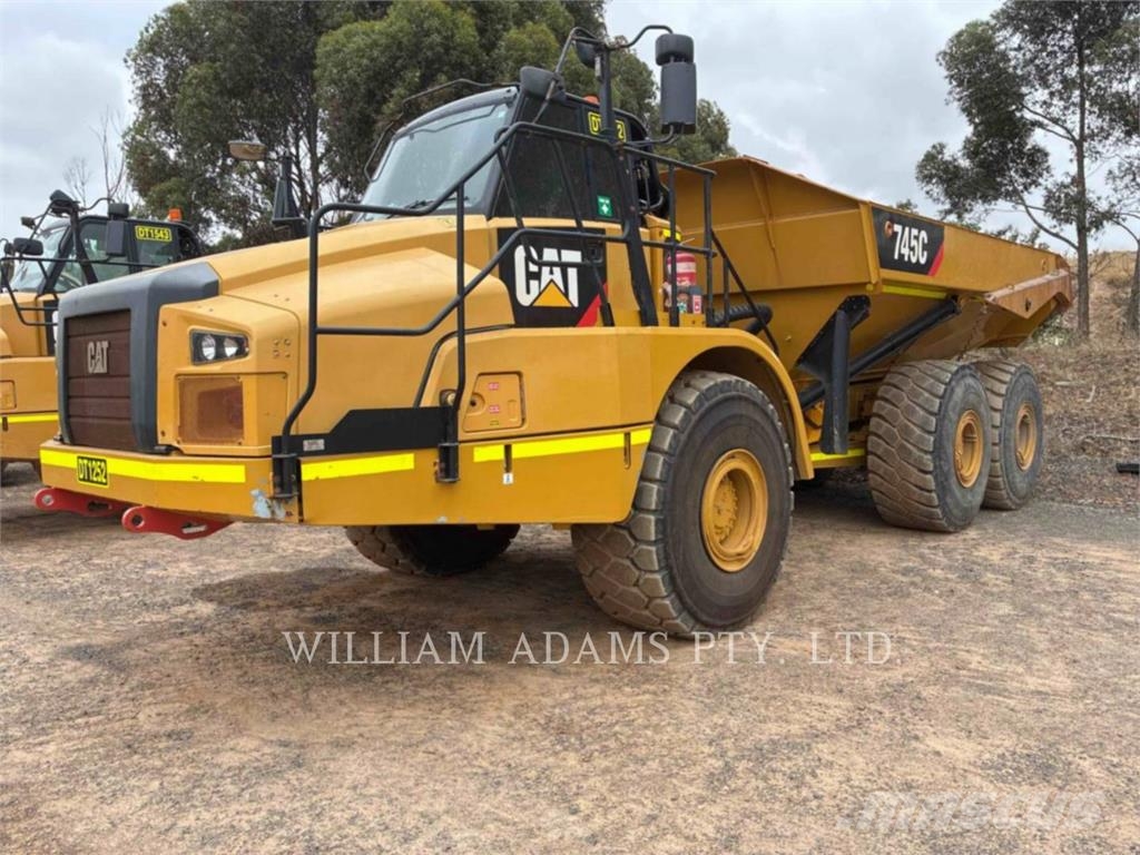 CAT 745C Zglobni damperi