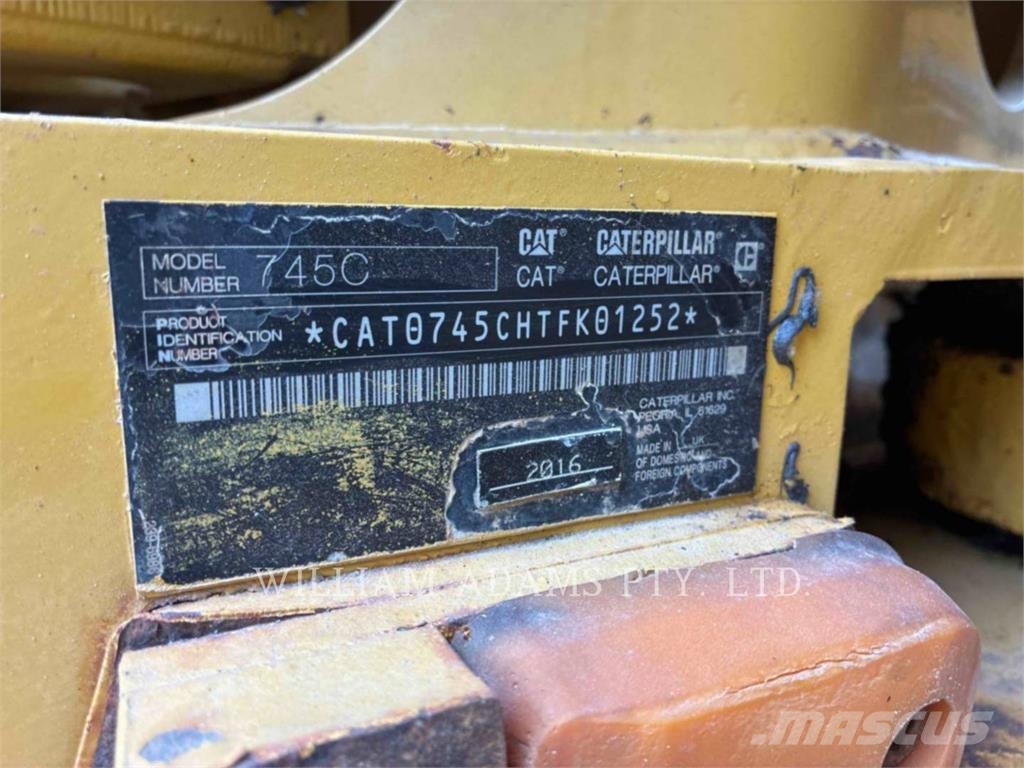 CAT 745C Zglobni damperi