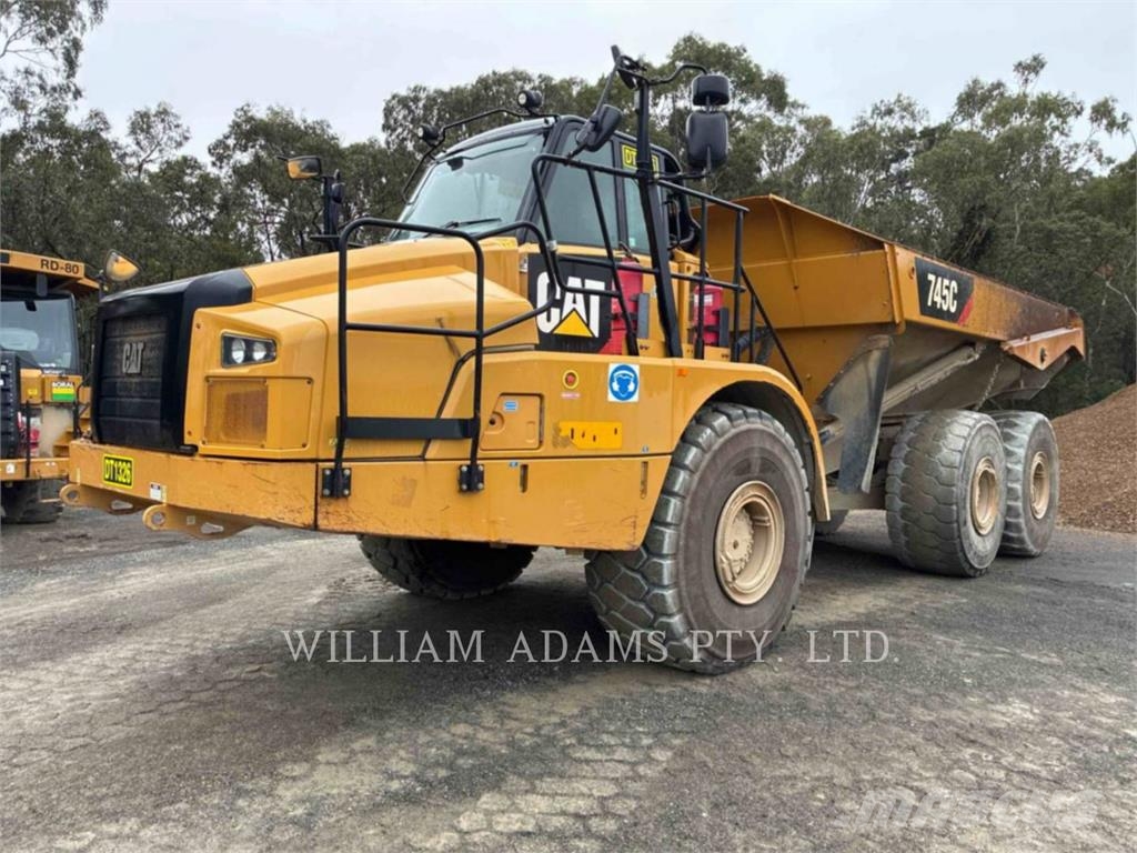 CAT 745C Zglobni damperi
