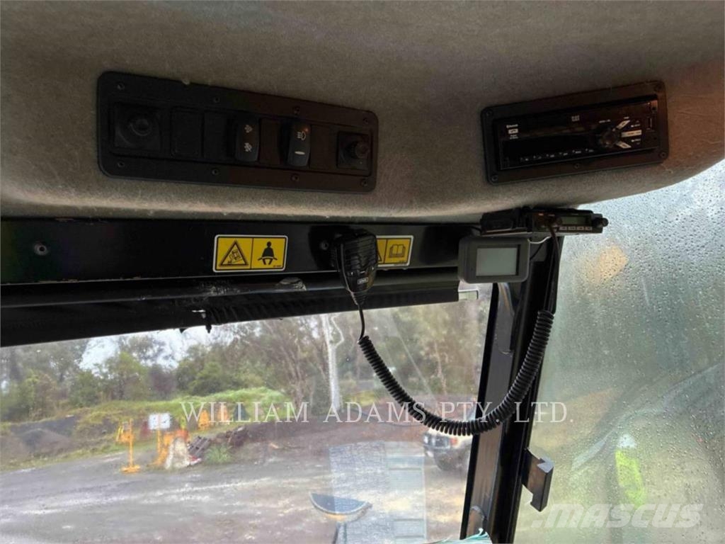 CAT 745C Zglobni damperi