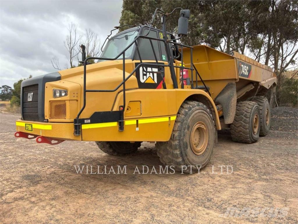 CAT 745C Zglobni damperi