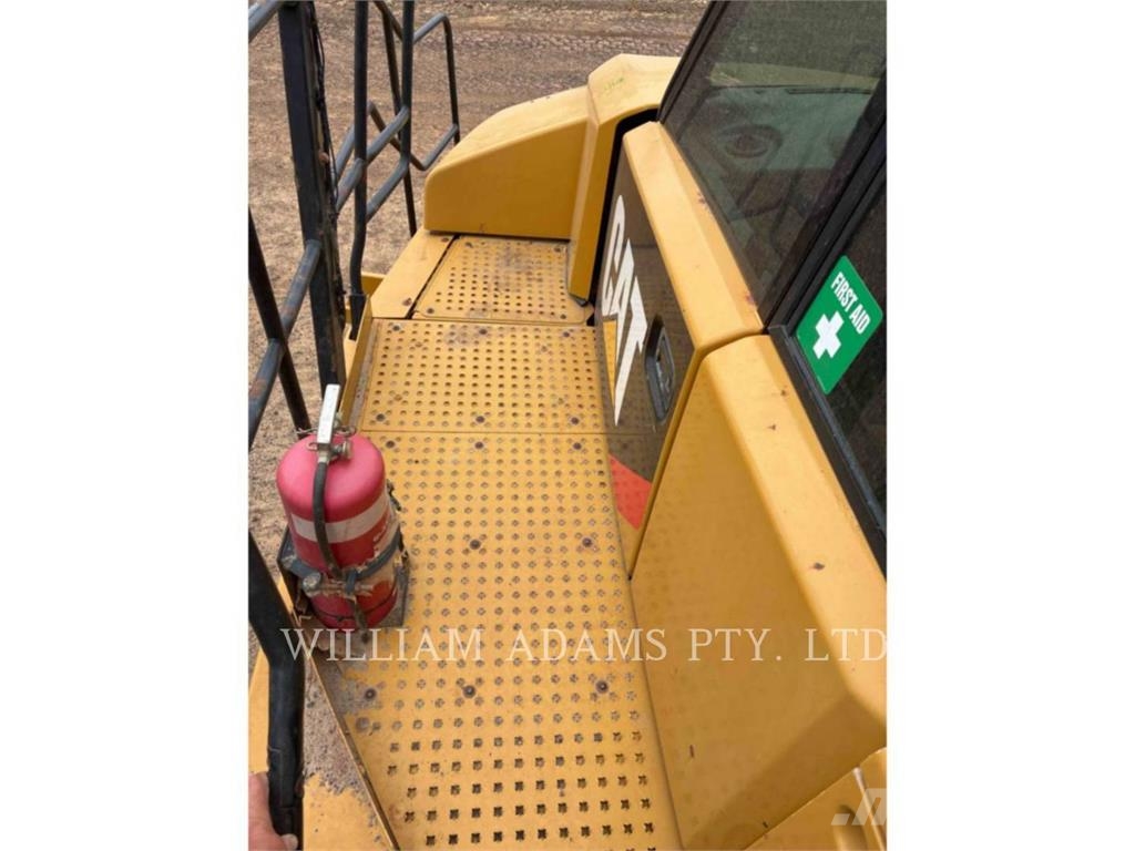 CAT 745C Zglobni damperi