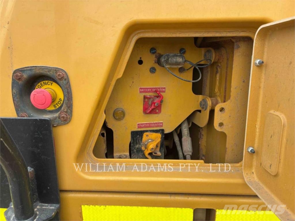 CAT 745C Zglobni damperi