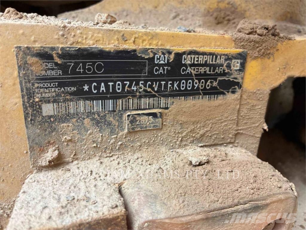 CAT 745C Zglobni damperi