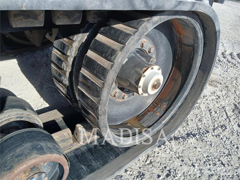 CAT 75E الجرارات