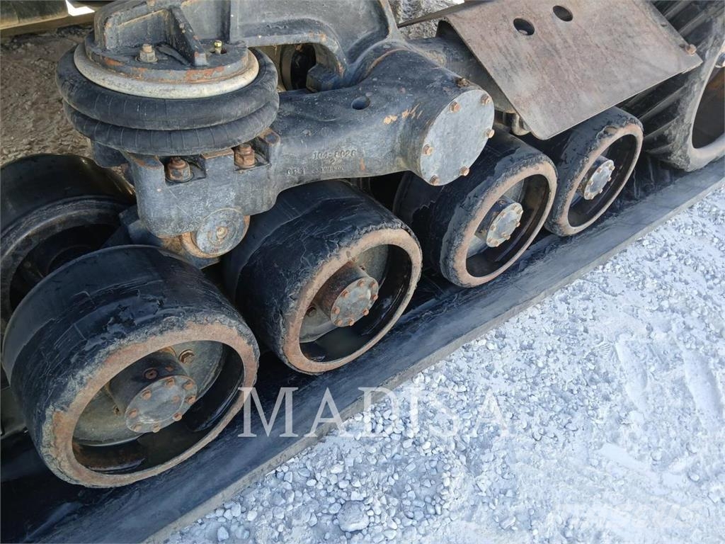 CAT 75E الجرارات
