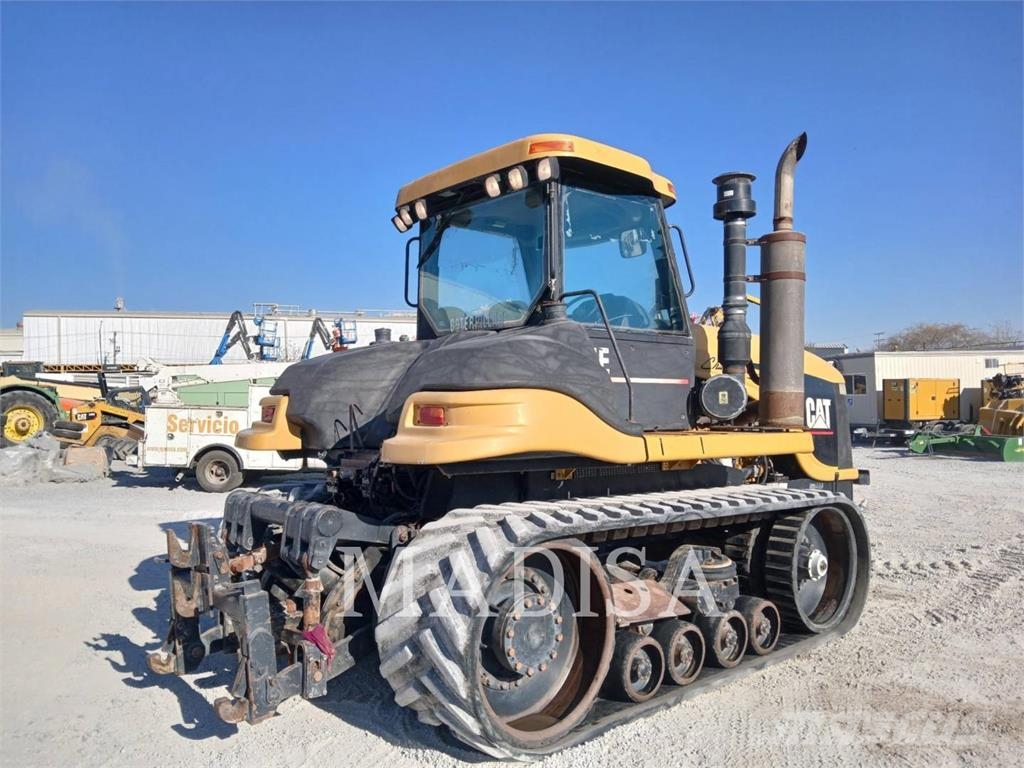 CAT 75E الجرارات