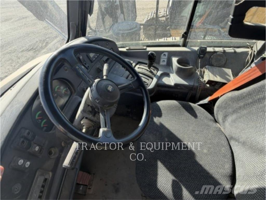 CAT 770 연결식 홀러