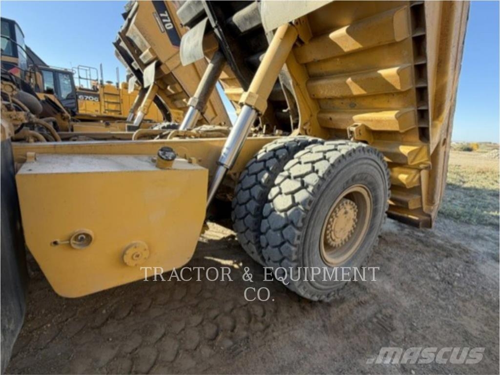 CAT 770 연결식 홀러