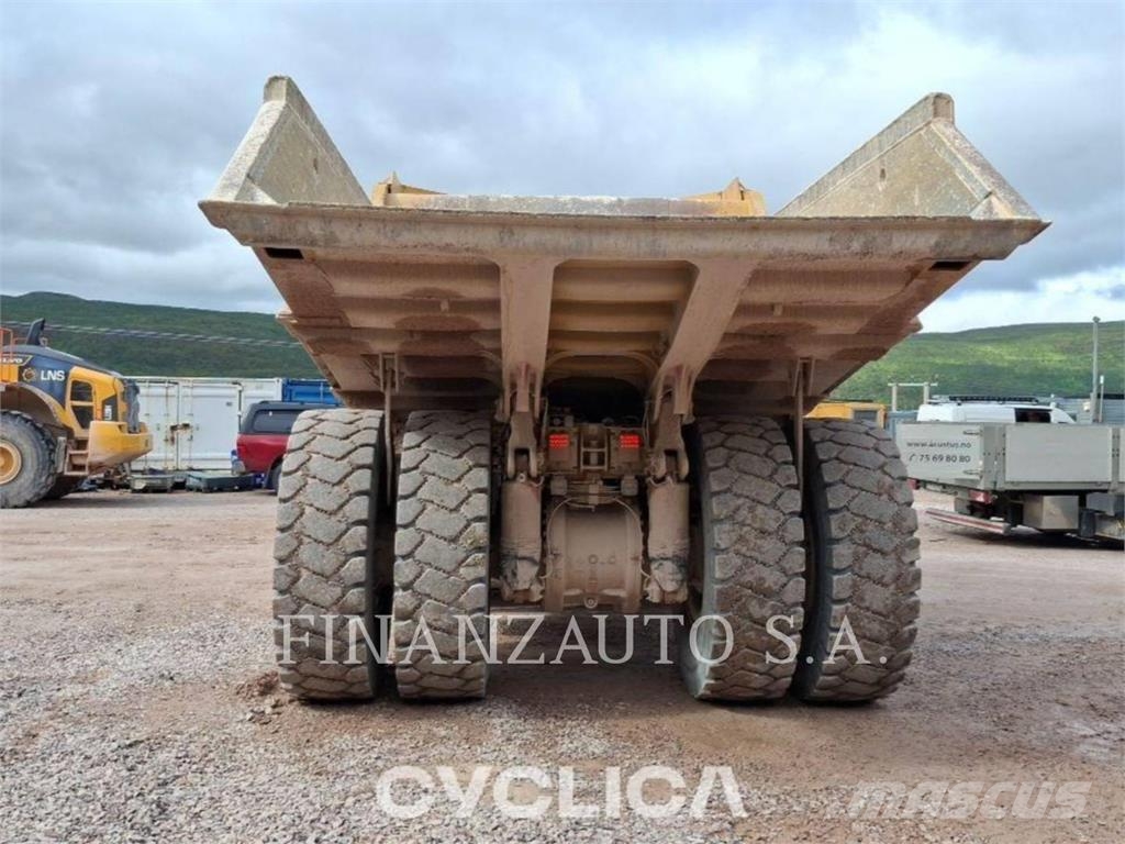 CAT 772G Liigendraamiga pinnaseveokid
