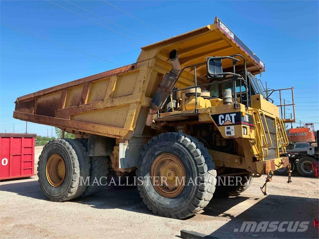 CAT 775E Terrængående lastbiler