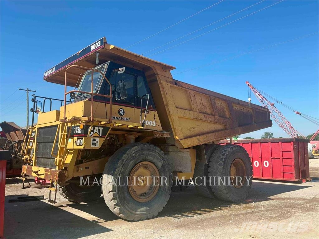 CAT 775E Terrængående lastbiler