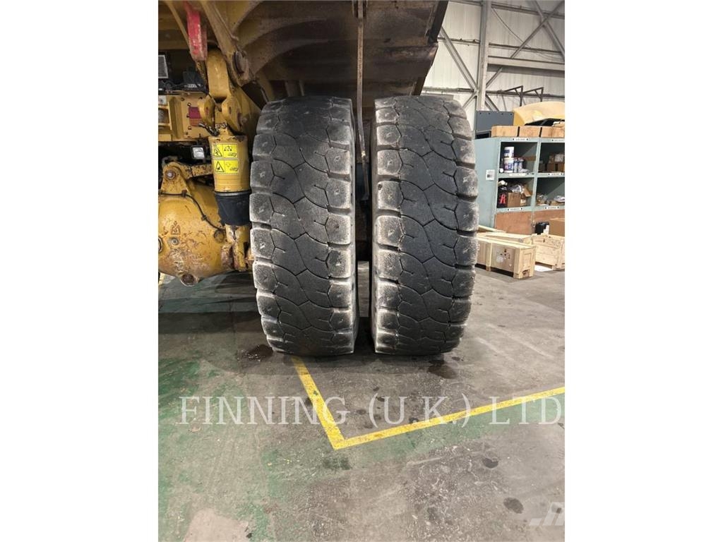 CAT 775G ساحبات مفصلية