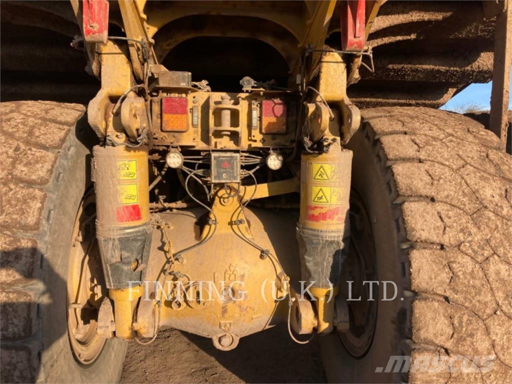 CAT 775G Dumpers articolati