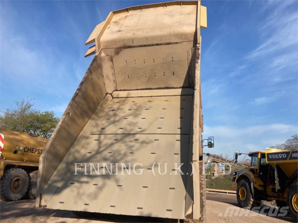 CAT 775G Dumpers articolati