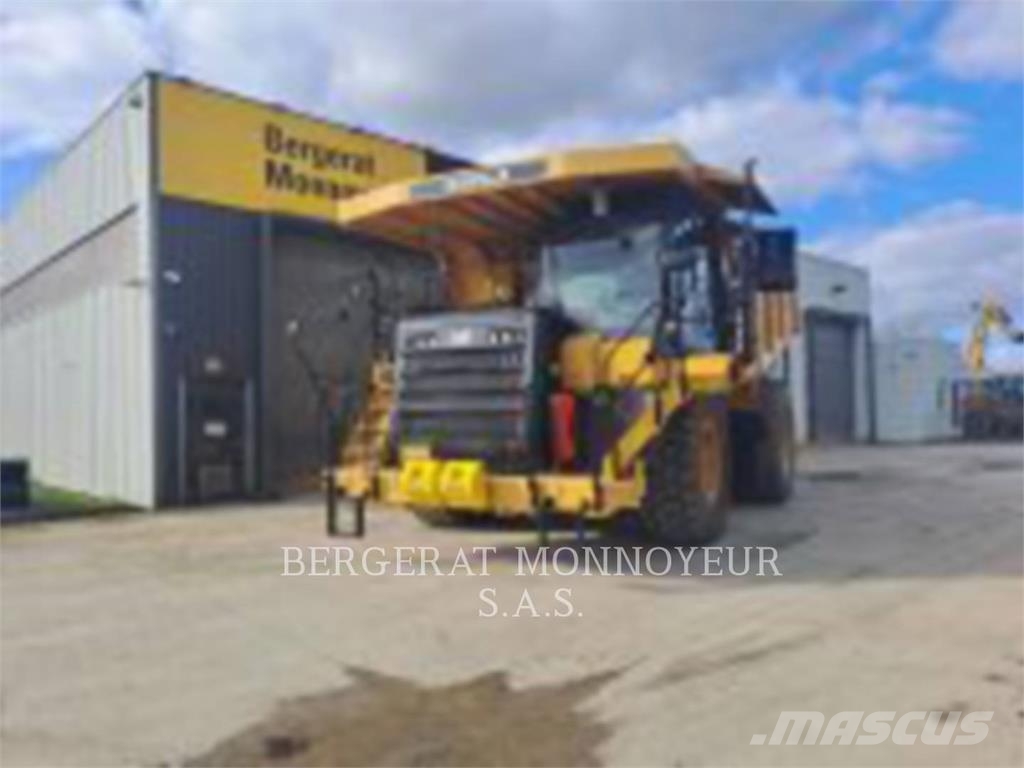 CAT 775G Dumpers articolati