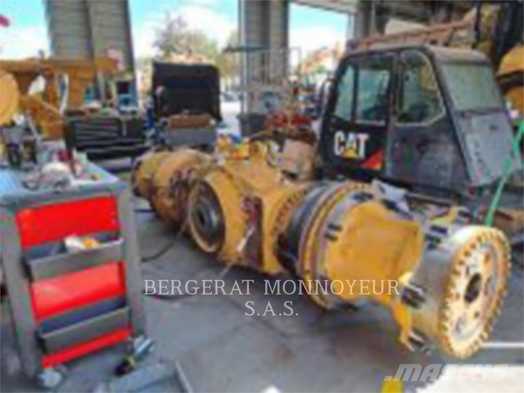 CAT 775G Dumpers articolati