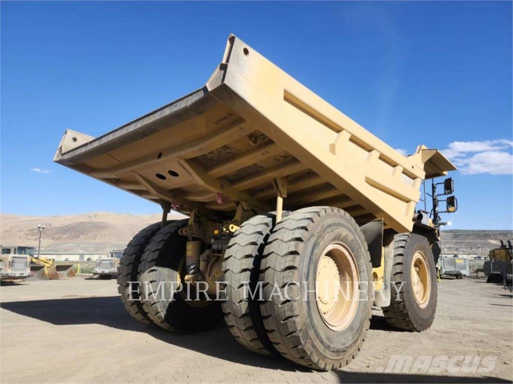 CAT 777-07 Dumper - Knickgelenk