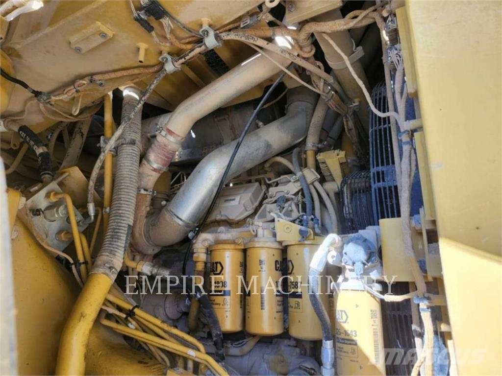 CAT 777-07 Dumper - Knickgelenk