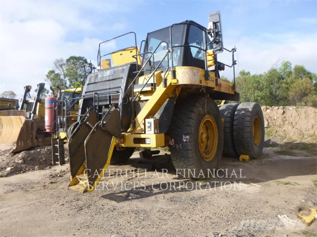 CAT 777F Σπαστό Dump Truck ADT