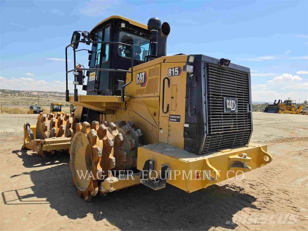 CAT 815 휠로우더