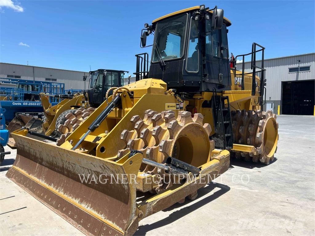 CAT 815 Cargadoras sobre ruedas