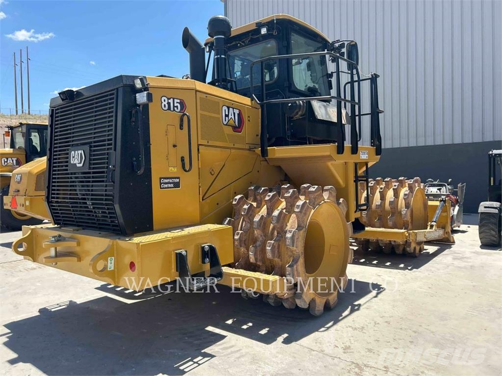 CAT 815 Cargadoras sobre ruedas