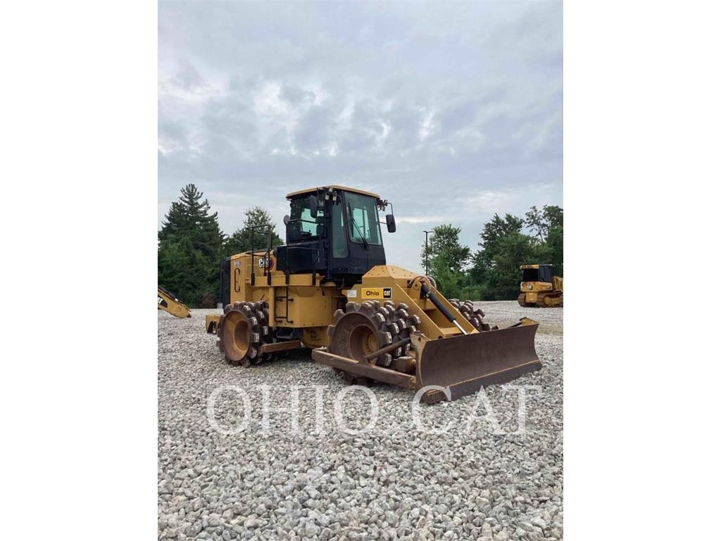 CAT 815 Zemin sıkıştırma makineleri