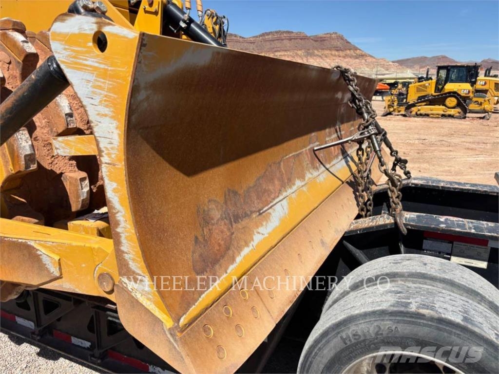 CAT 815 Rodillos combinados