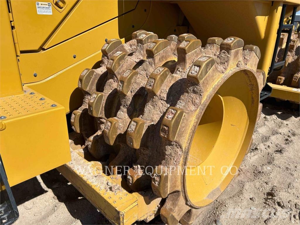 CAT 81511 Iekrāvēji uz riteņiem