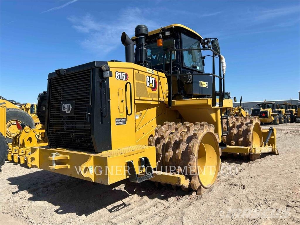 CAT 81511 Iekrāvēji uz riteņiem