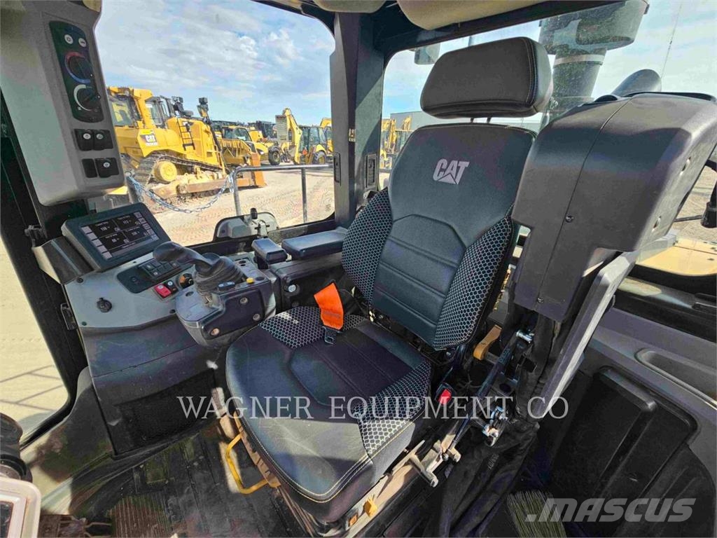 CAT 81511 Radlader