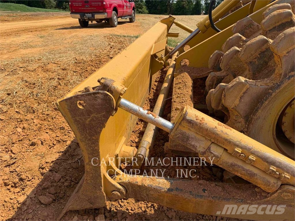 CAT 815B Erdbauwalzen
