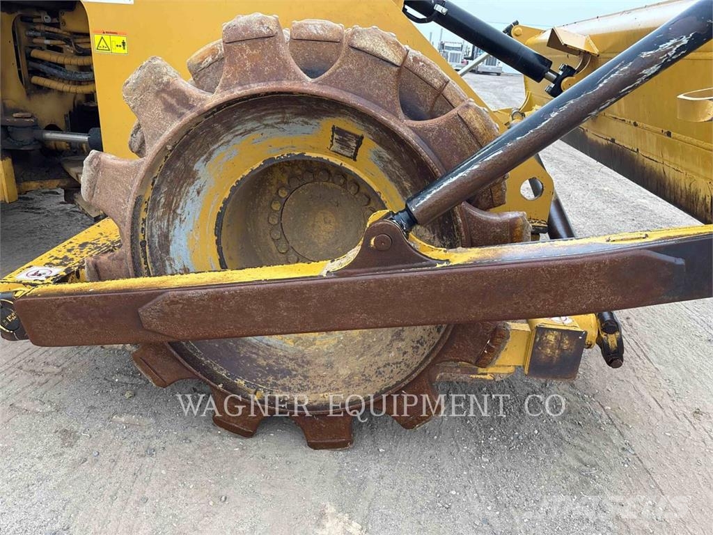 CAT 815K Soil compactors
