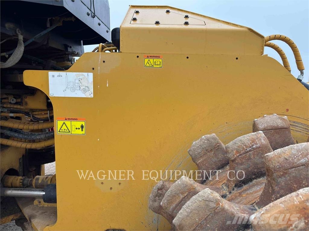 CAT 815K Soil compactors