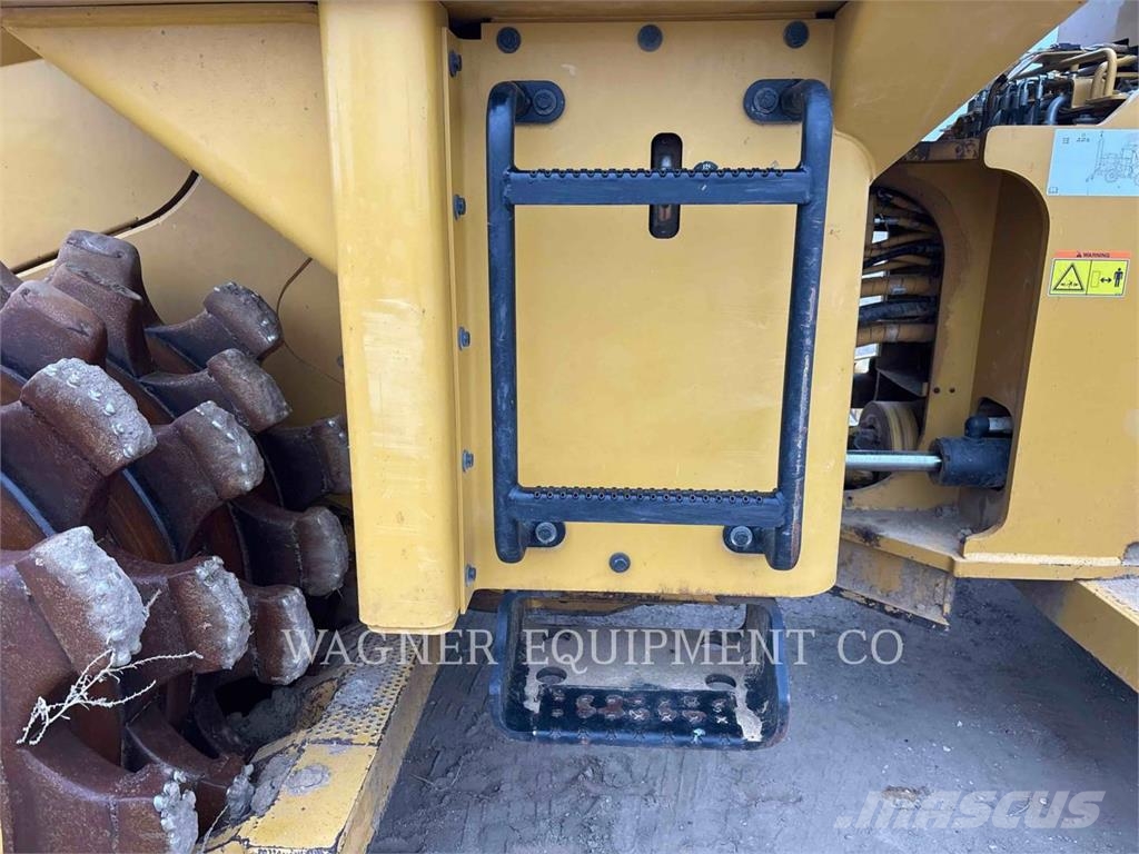 CAT 815K Soil compactors