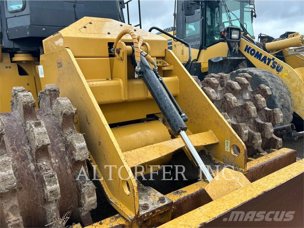 CAT 815K Pinnasetihendajad