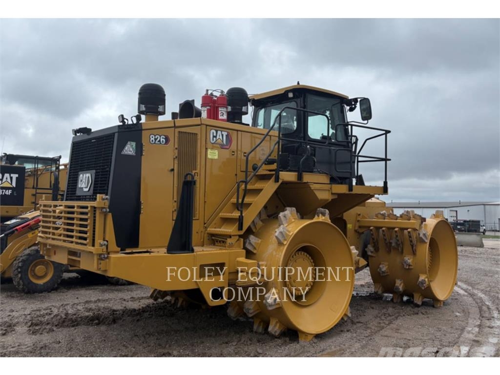 CAT 826-11 Augsnes blīvētāji