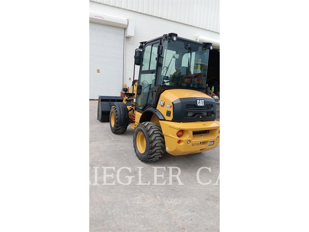 CAT 903 Radlader