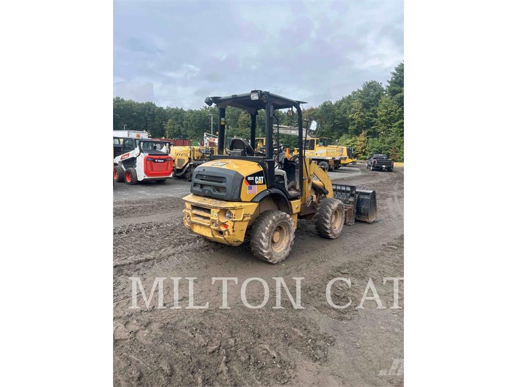 CAT 903C 휠로우더