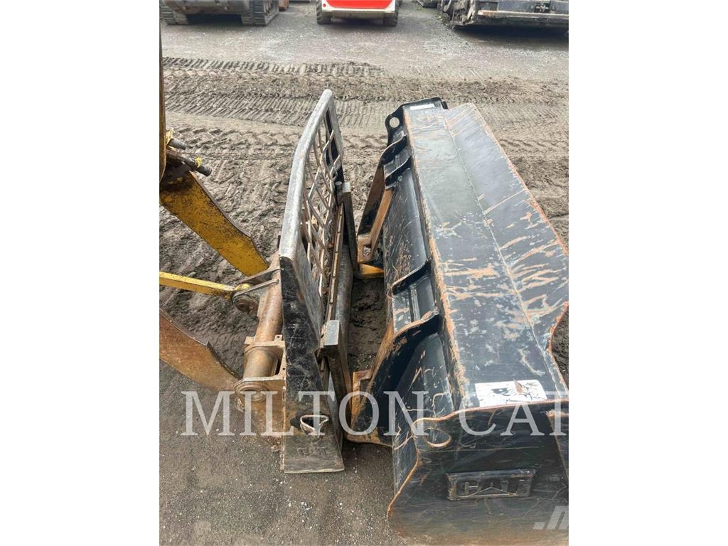 CAT 903C 휠로우더