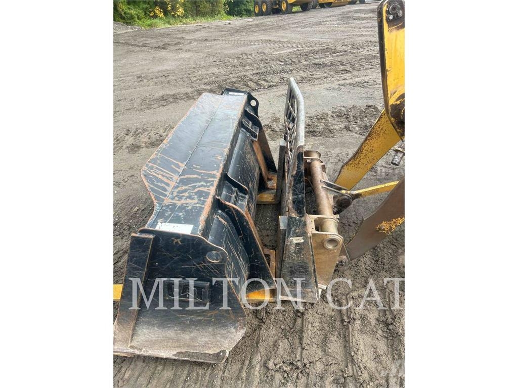 CAT 903C 휠로우더