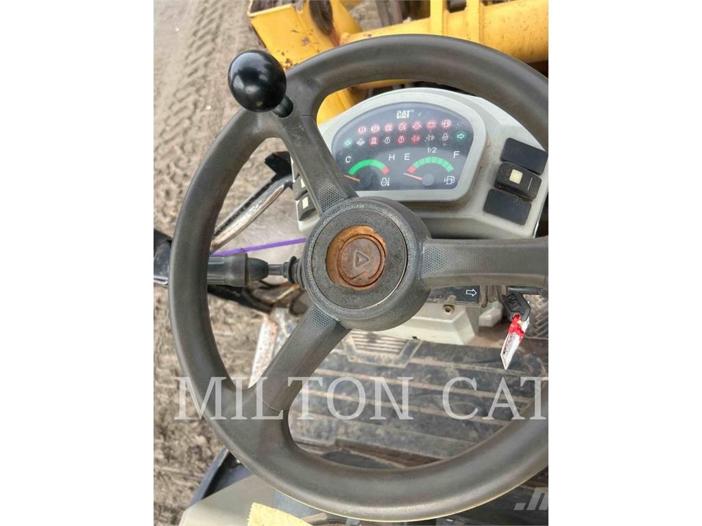 CAT 903C 휠로우더