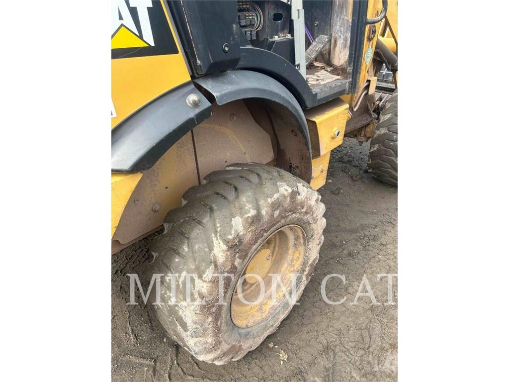 CAT 903C 휠로우더