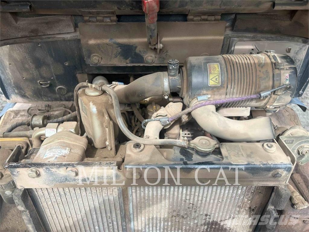 CAT 903C 휠로우더