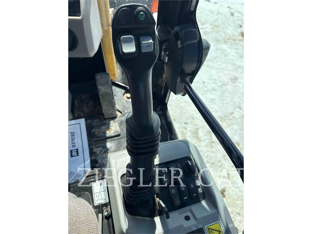CAT 903D Wielladers
