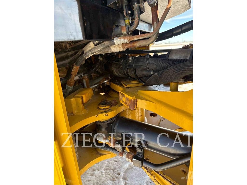 CAT 903D Wielladers