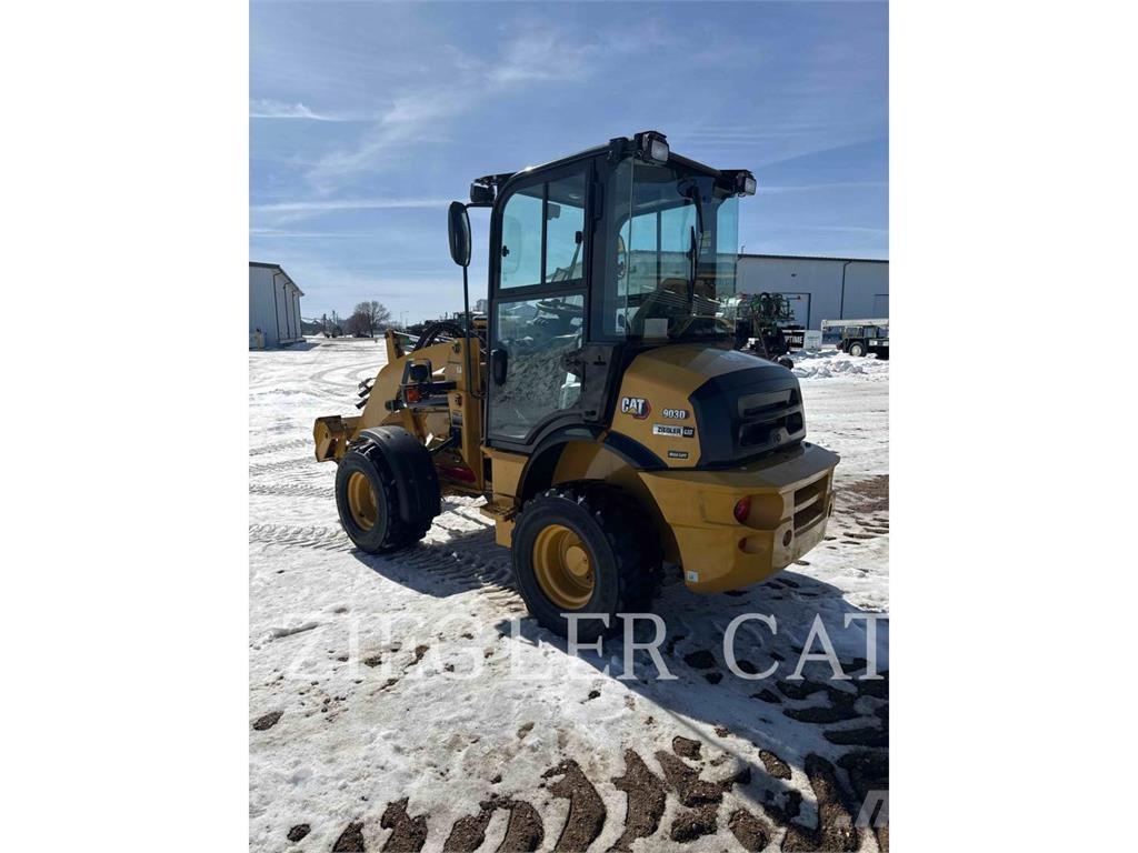 CAT 903D Wielladers