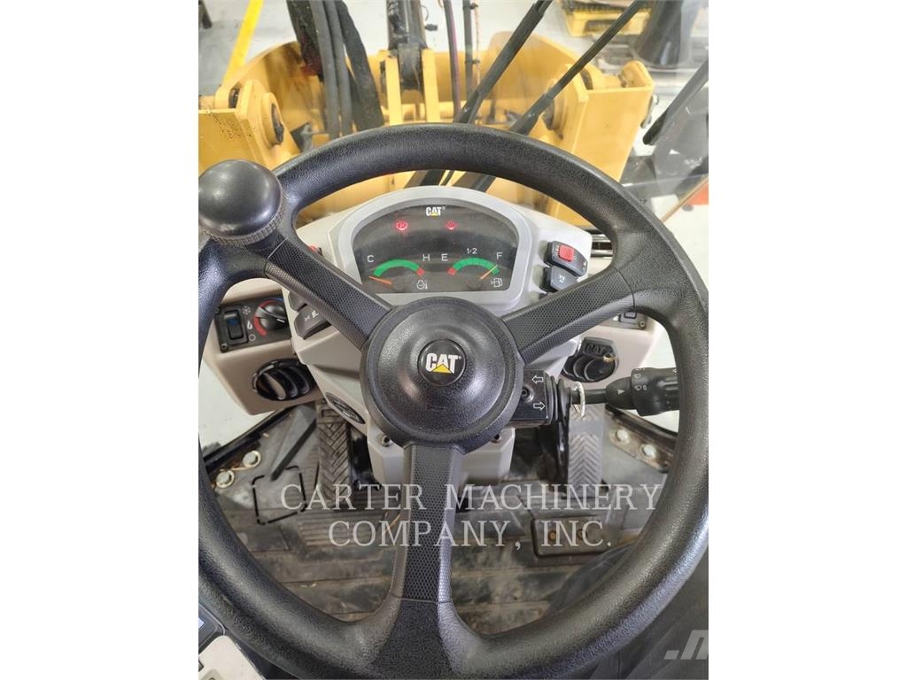 CAT 903D Φορτωτές με λάστιχα (Τροχοφόροι)