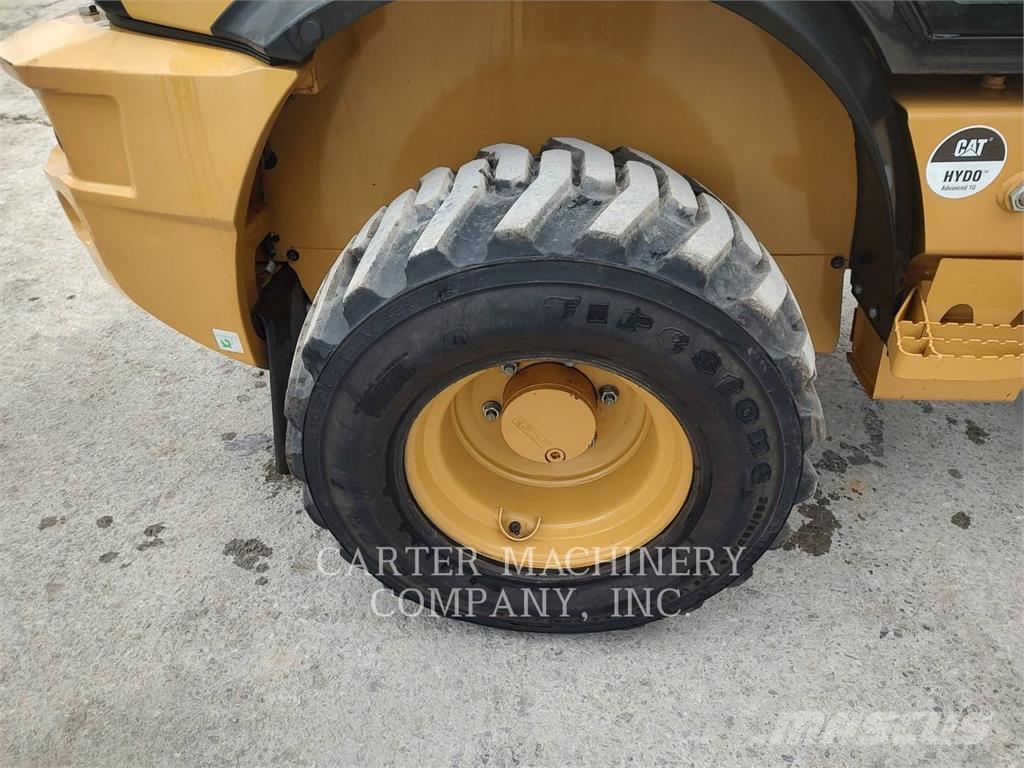 CAT 903D Φορτωτές με λάστιχα (Τροχοφόροι)
